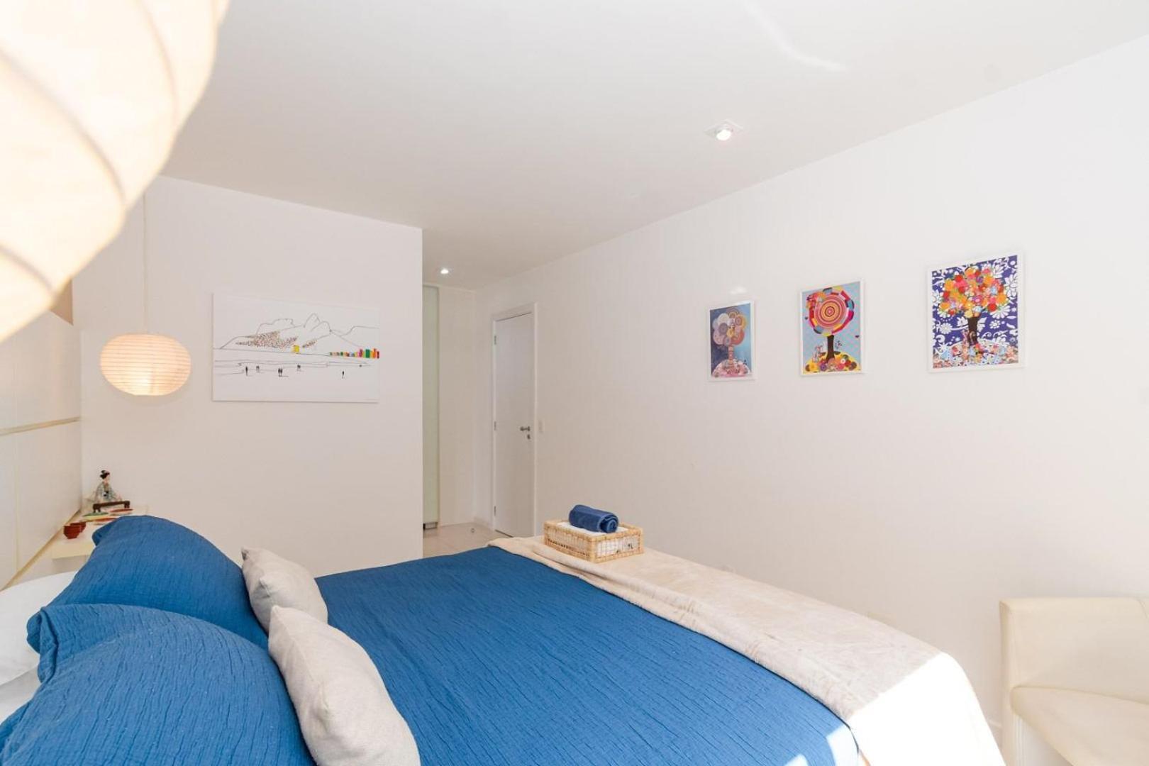 Omar Do Rio - Gmo 1153/207: Excelente 2qtos C/ Varanda, Vista E Piscina, Garagem, Sauna, Academia, Espaço Office, Sala De Cinema, A 02 Minutos Da De Camboinhas + Internet 240mbps *